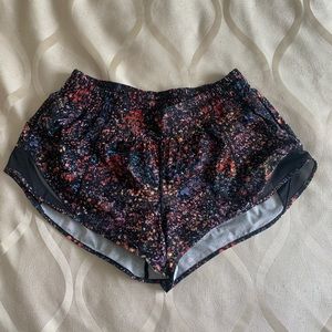 Lulu Lemon Hotty Hot Low Rise shorts